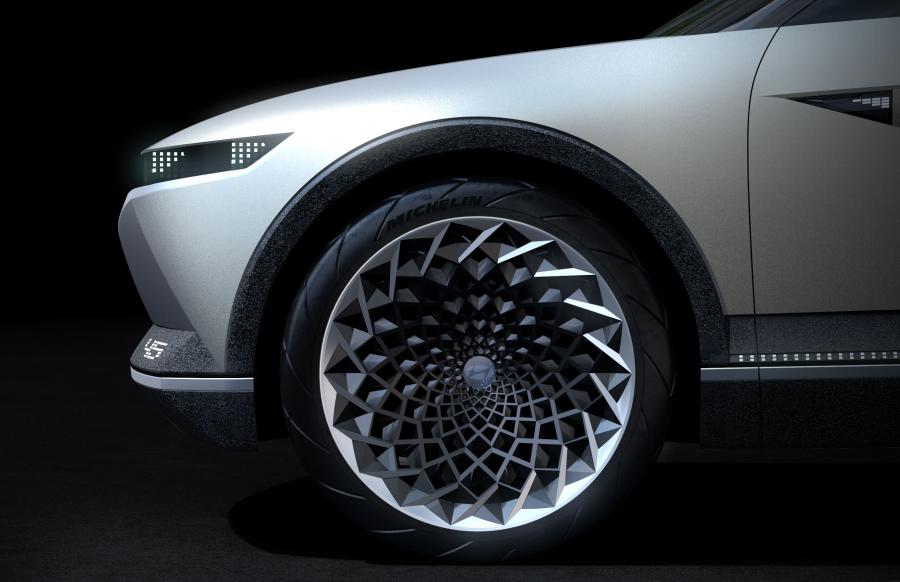 Колеса Hyundai 45 EV Concept 2019 года  (фото 10 из 14)